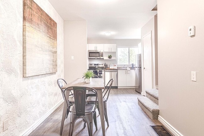 Dining Area - Keatings Place