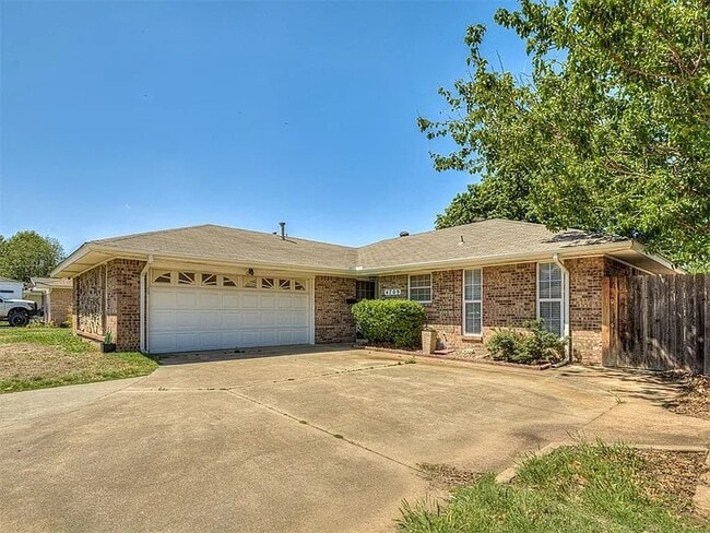 Building Photo - 4709 Newport Dr