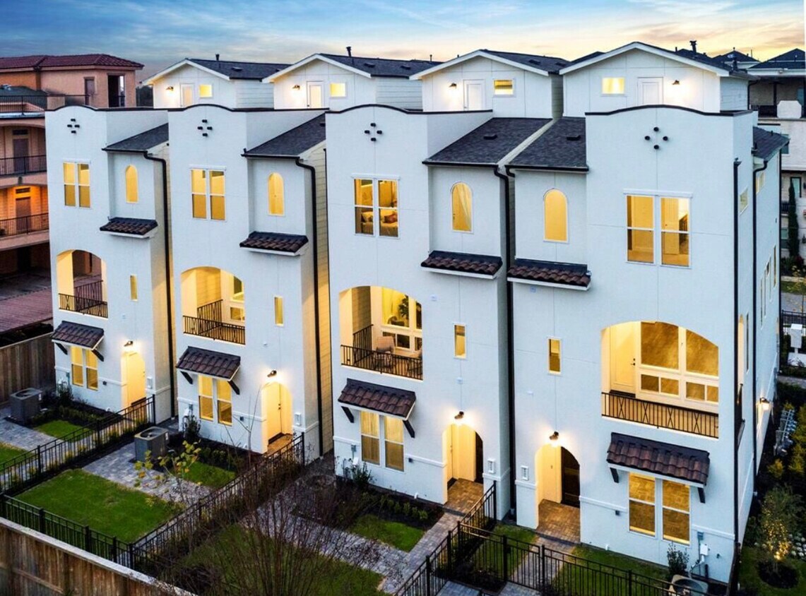 Foto principal - 727 Leverkuhn St
