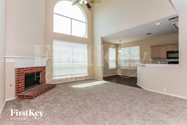 Foto del edificio - 8604 Orleans Ln