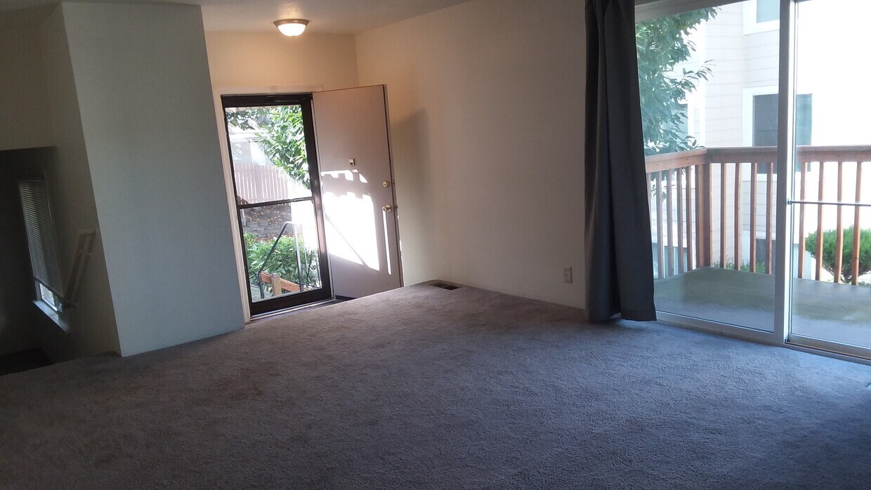 23740 100th Ave SE Unit B202, Kent, WA 98031 Apartments in Kent, WA