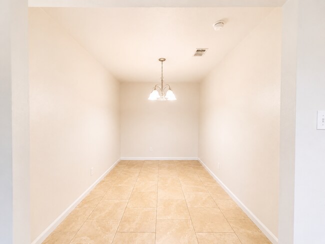 Building Photo - 1302 9th St