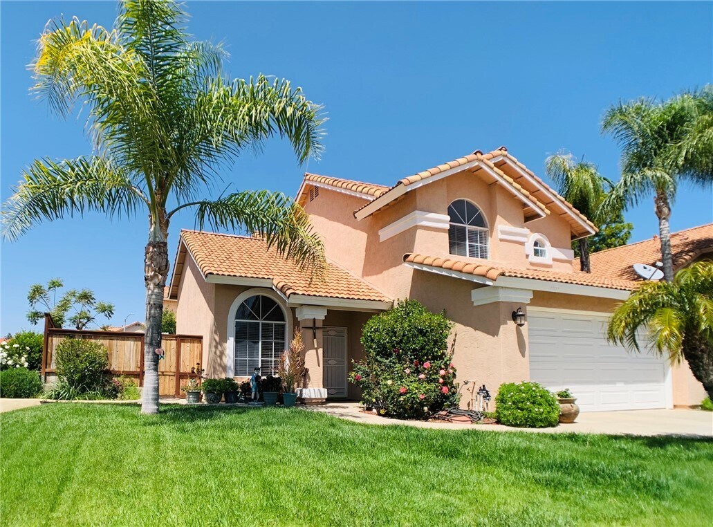 Primary Photo - 39895 Moria Ct
