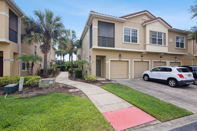 Building Photo - 2 Bedroom townhome in Kissimmee
