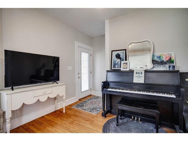 Foto del edificio - 3521 Girard Ave S