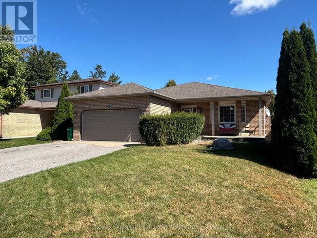 Building Photo - 640 Pinewood Dr