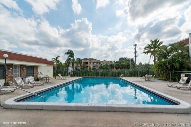 Foto del edificio - 4165 SW 67th Ave