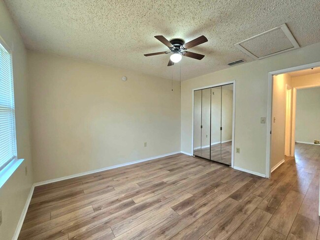 Building Photo - 3 Bed/2 Bath for RENT in Winter Haven
