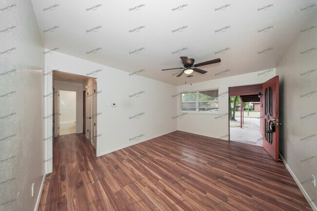 Foto del edificio - 3101 Dentwood Terrace