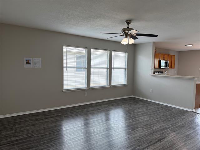 Foto del edificio - 817 Live Oak Dr