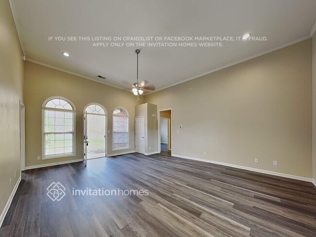 Foto del edificio - 15020 Woodstar Rd