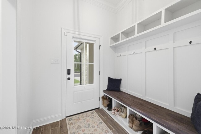Building Photo - 15065 High Point Dr