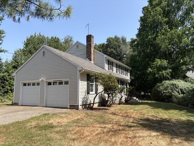 Building Photo - 1240 Bronson Rd