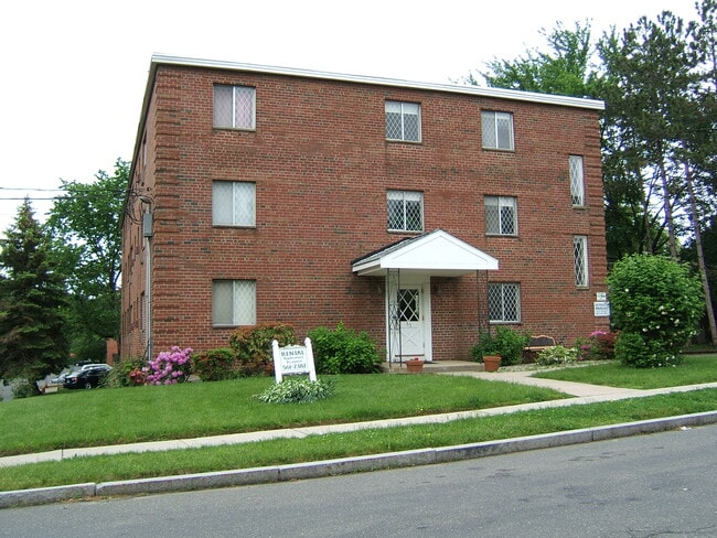 65 West Beacon Street - 65 W Beacon St