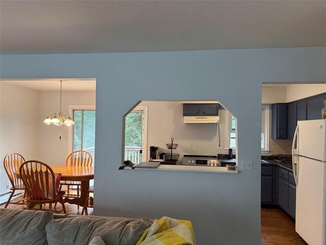 Building Photo - 33 Mi-Anna Dr