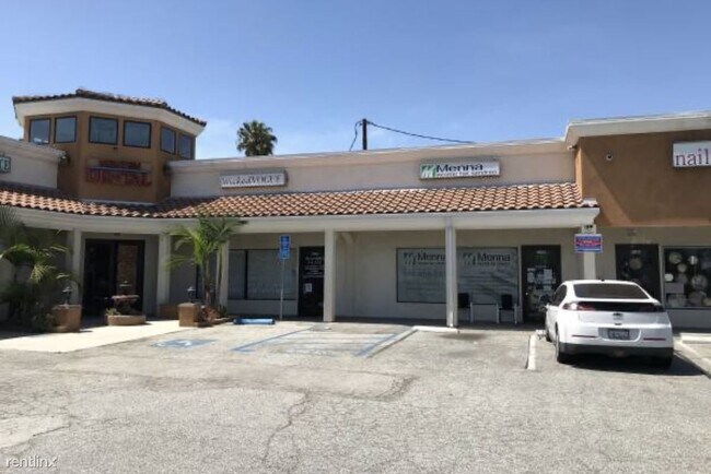 Building Photo - 11855 S Inglewood Ave