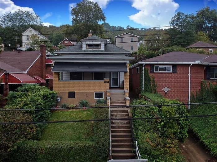 Primary Photo - 327 Erie Ave