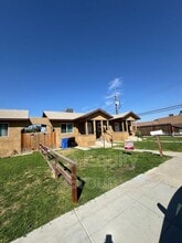 Building Photo - 1134 Van Dorsten Ave