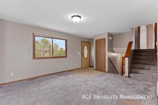 Building Photo - 7603 Dorothy Dr
