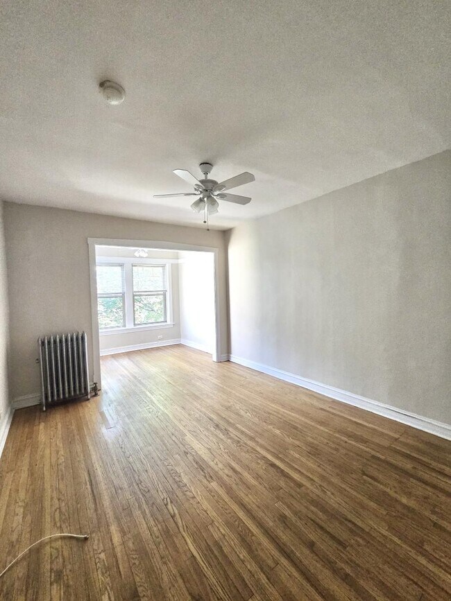 Foto del edificio - 552 Elmwood Ave