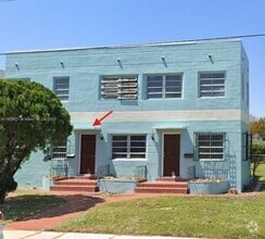 Building Photo - 1104 SW 12th Ct