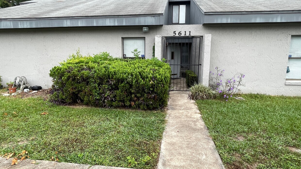 Foto principal - 5611 Colony Pine Cir