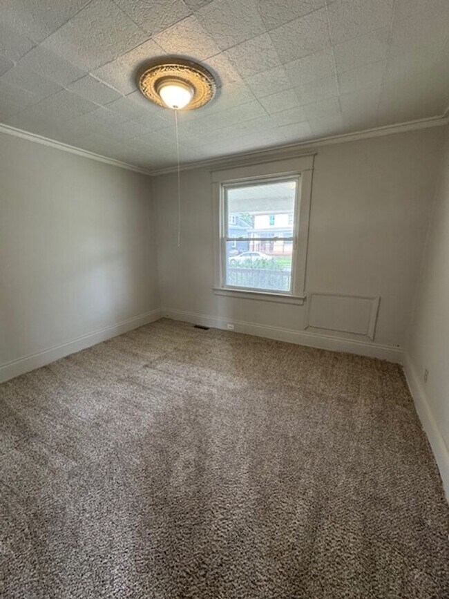 Foto del edificio - 3205 S Harrison St
