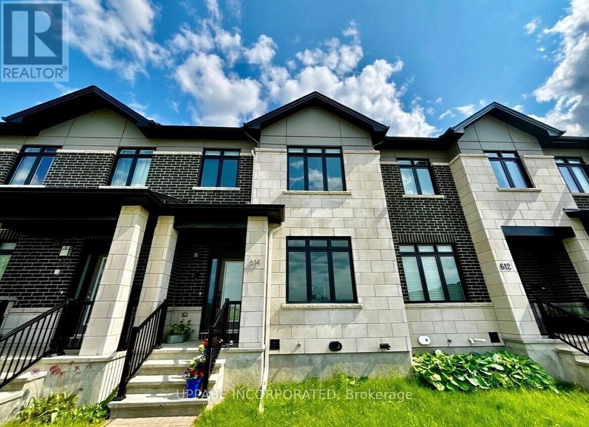 Photo principale - 614 Mikinak Rd