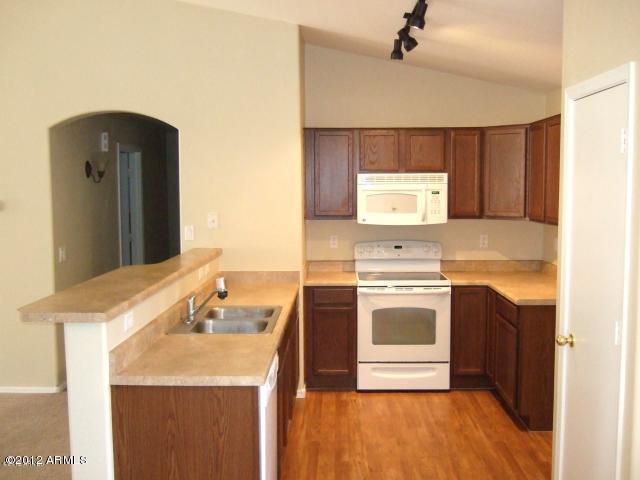 Foto del edificio - 23718 Chambers St