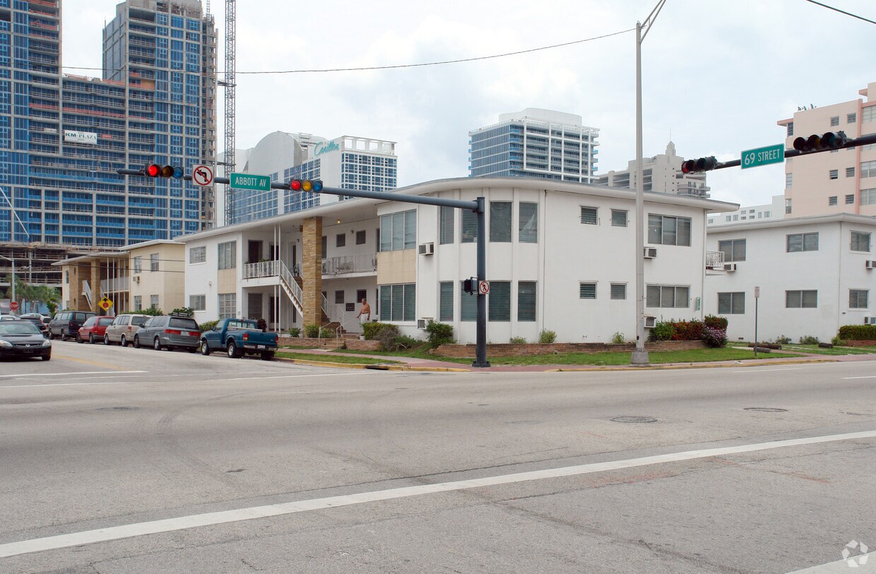 350 69th St - 6877 Abbott Ave