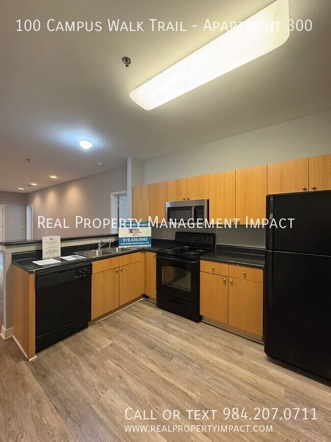 Foto del edificio - 100 Campus Walk Trl