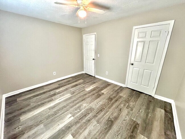Foto del edificio - 4425 Torrance Dr NW