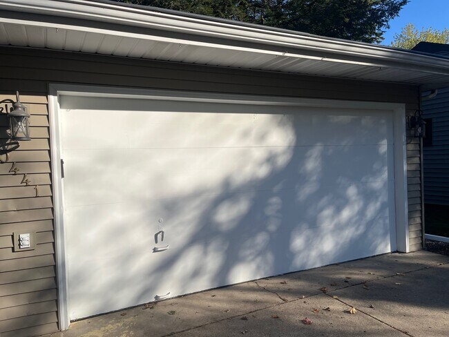 Foto del edificio - 10441 York Ave S