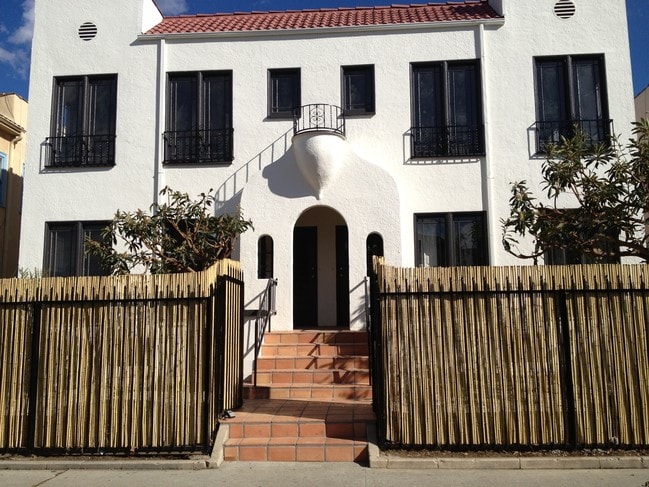 Building Photo - 124 S Westmoreland Ave