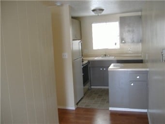 Kitchen - Olympic Court West