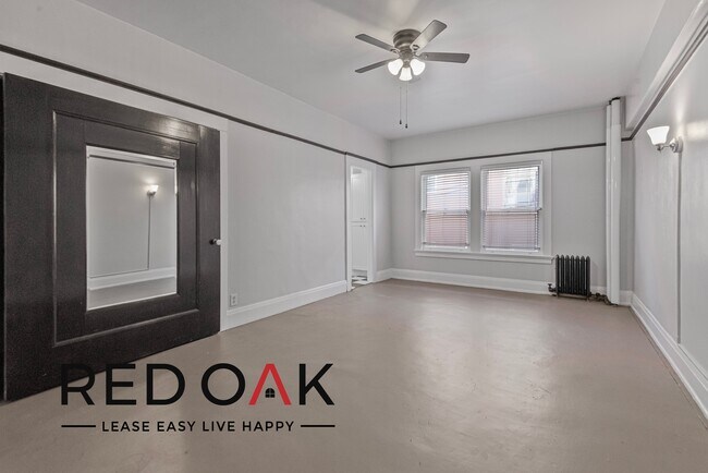 Foto del edificio - ~1 Month FREE~ Stylish, Craftsman-Inspired...