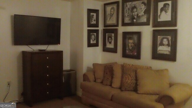 Foto del edificio - 6495 Wellington Chase Ct