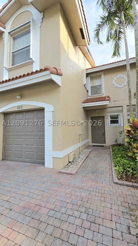 Foto del edificio - 8972 NW 54th St