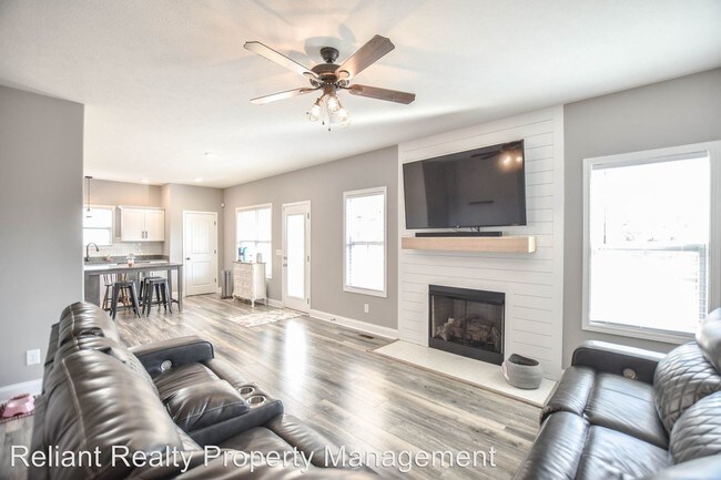 Foto del edificio - 4 br, 2.5 bath House - 1757 Rains Road