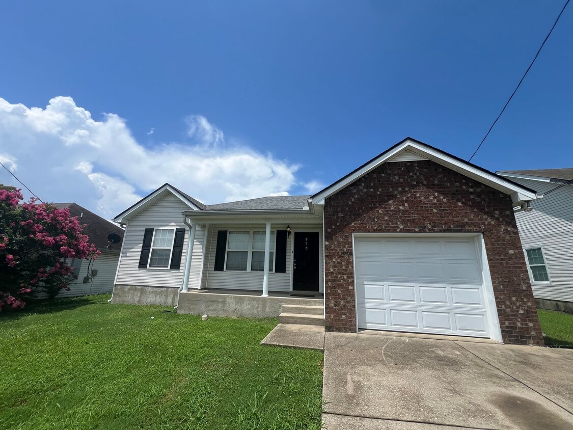 Cute 3 BR 2 Bath 1 Car Garage in Lake Fore... - Cute 3 BR 2 Bath 1 Car Garage in Lake Fore...