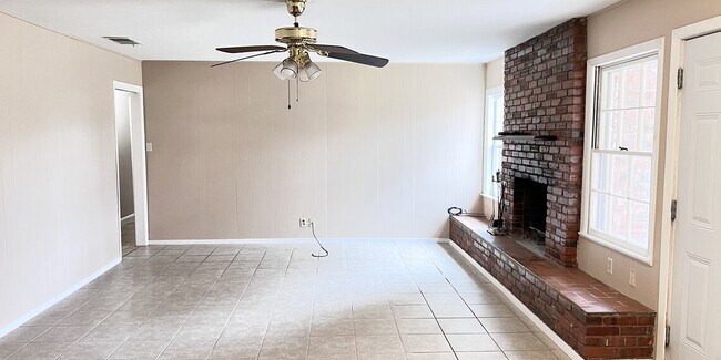Building Photo - 3311 Princeton Ave