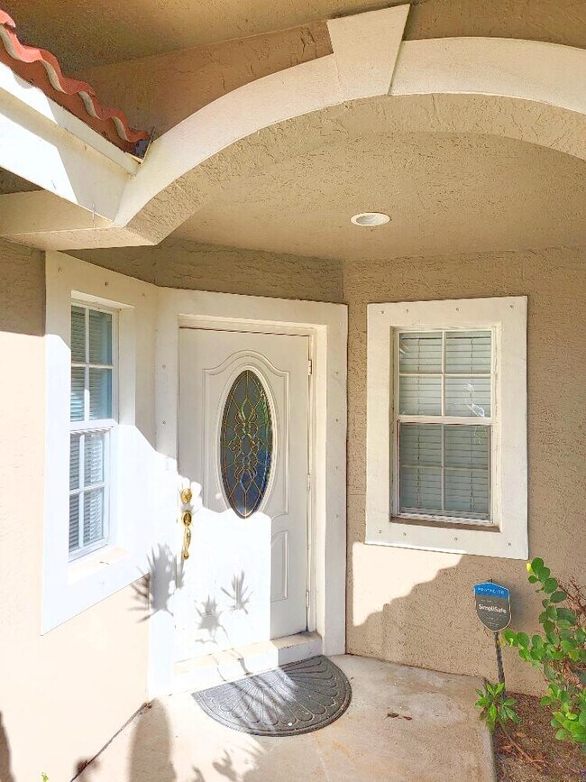 Building Photo - 12744 Westhampton Cir