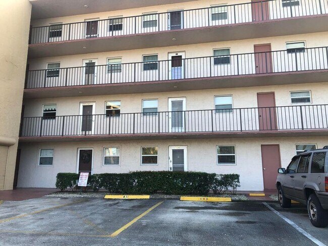 Foto del edificio - 225 Bonnie Blvd