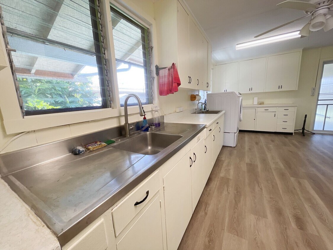 Primary Photo - Halawa Heights 3 bedroom, 1 bath Duplex