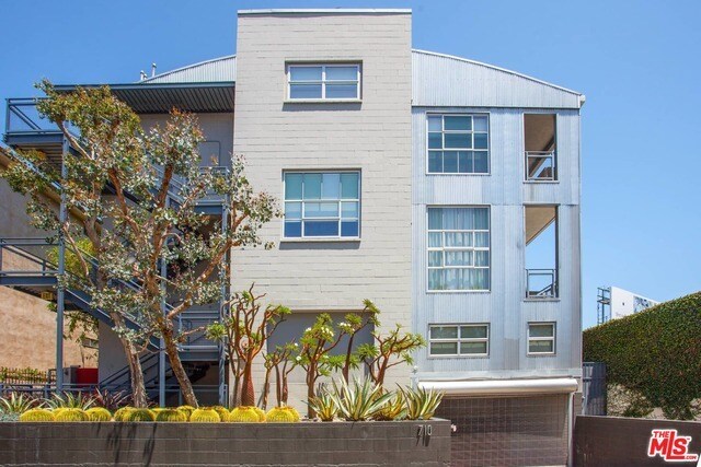 Foto del edificio - 710 Orlando Ave
