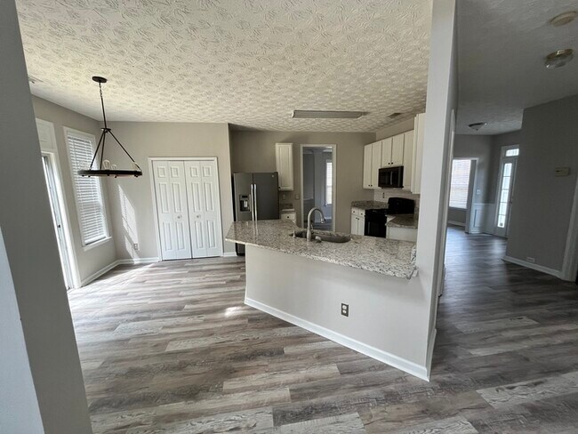 Foto del edificio - Berryhill subdivision in Cumming!