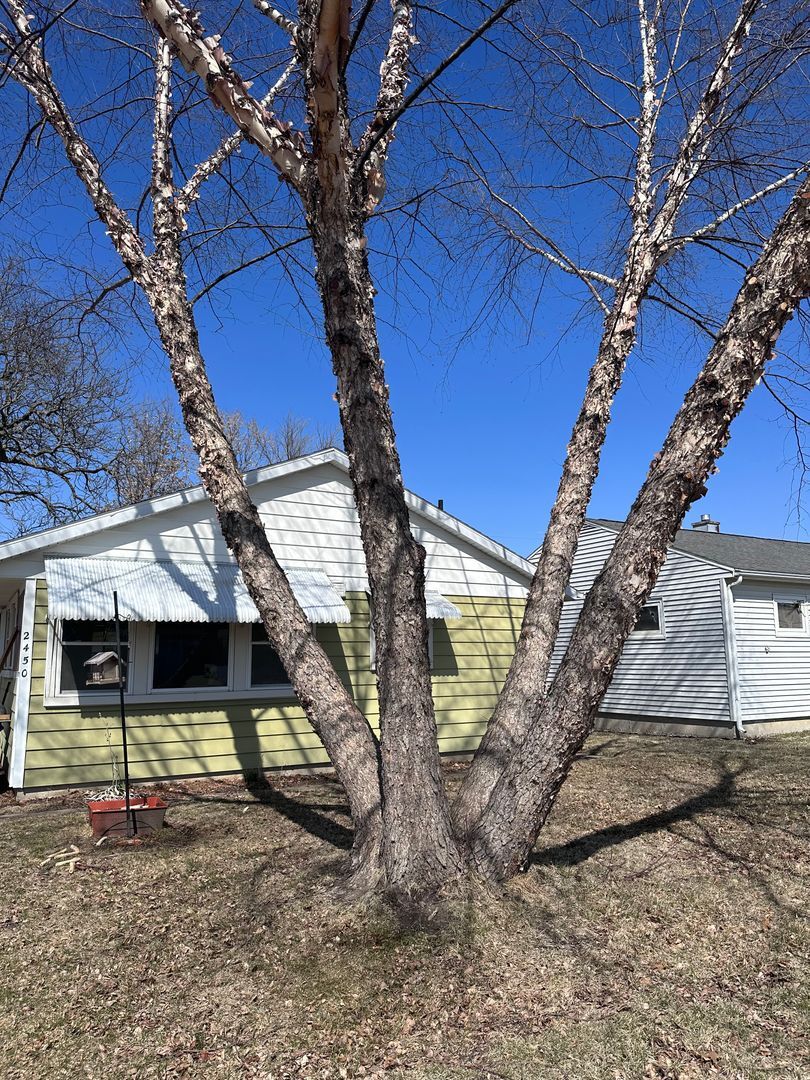2450 3rd Ave Marion IA 52302 House Rental In Marion IA 3 Bedroom 1 Bath Home Available February 2nd 2026 Marion Ia Primary Photo 