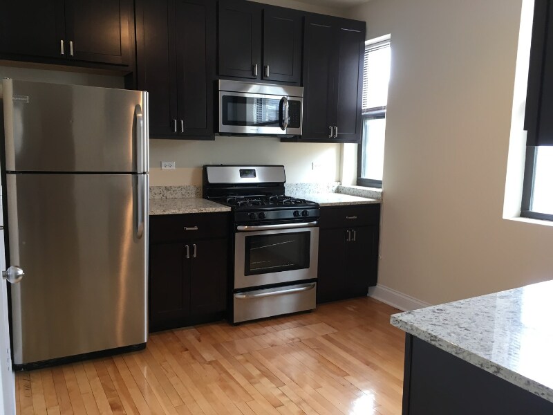 Primary Photo - 5400 N Winthrop Ave