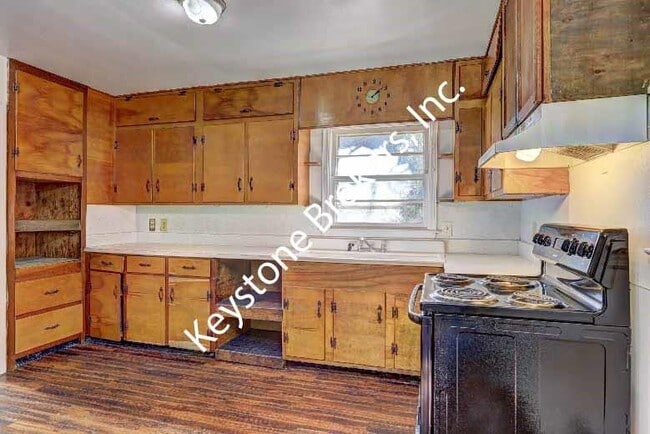 Building Photo - 1752 Upper River Rd