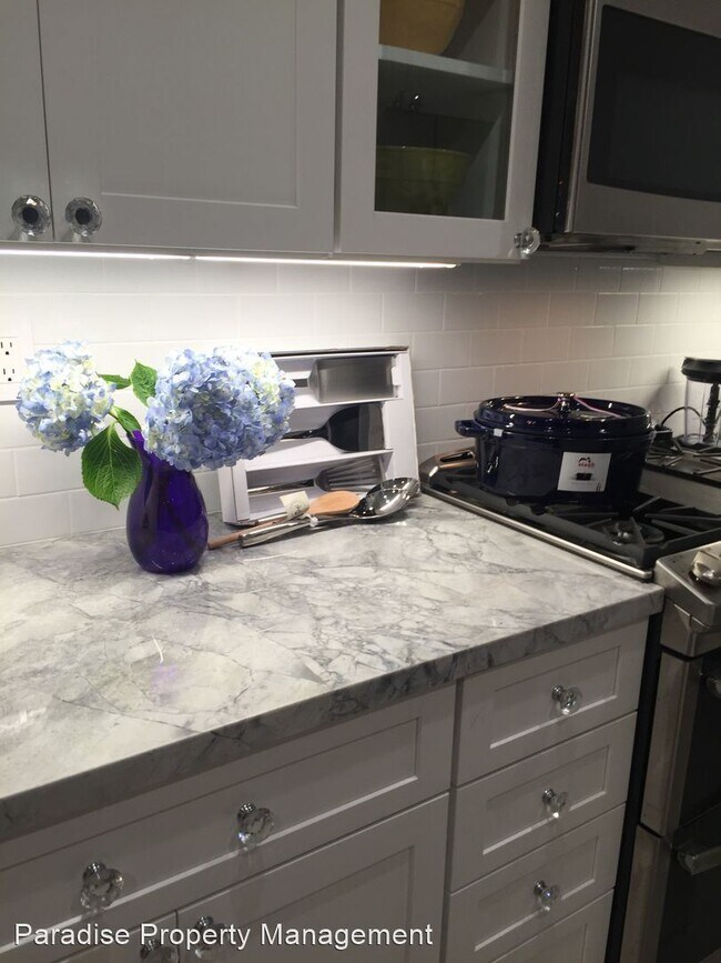 Foto del edificio - 2 br, 2.5 bath House - 832 Summit Drive